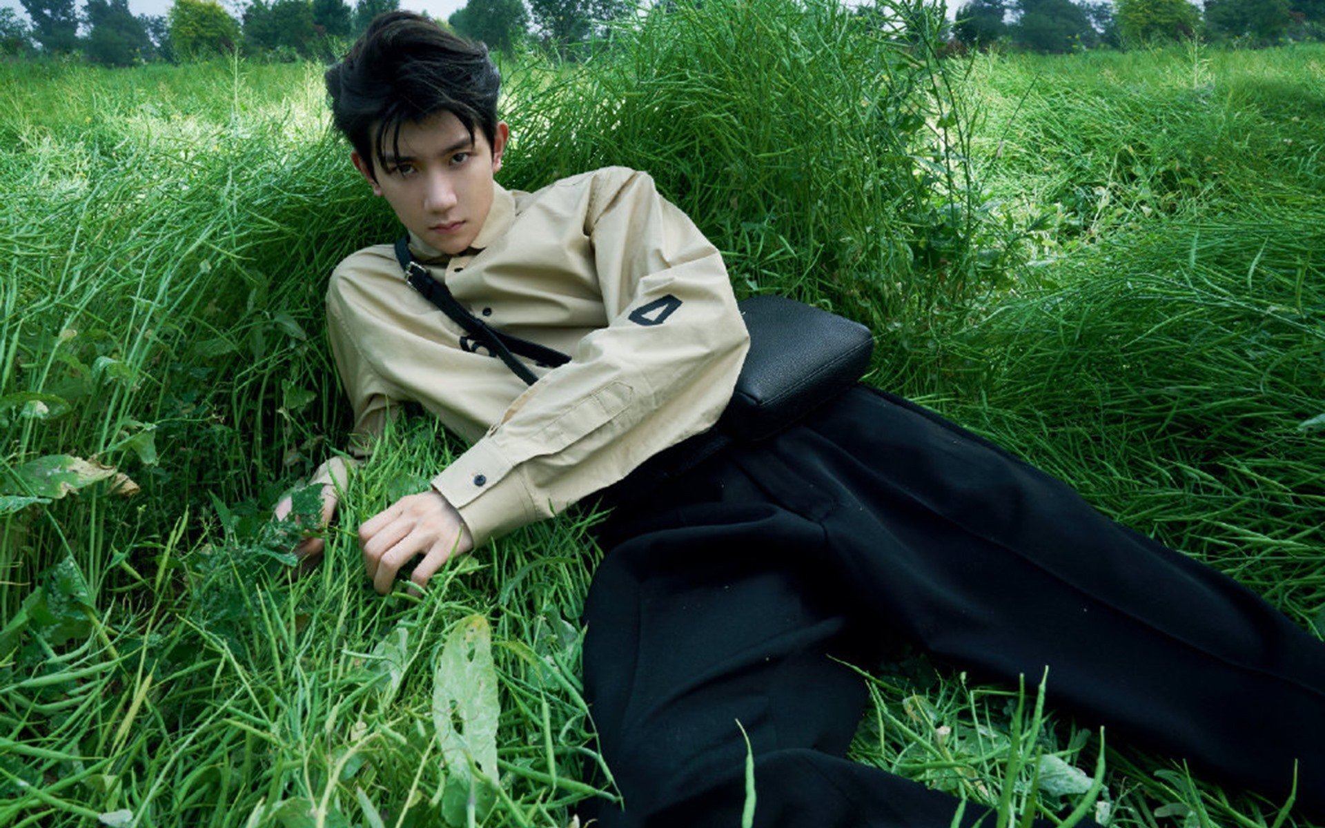 “生死瞬间：危机中的英雄救援”，生死危难之际